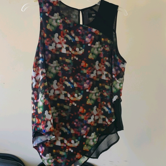 Top - Picture 1 of 2